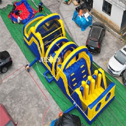 Two-color inflation disorder inflatable obstacle course
