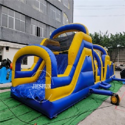 Two-color inflation disorder inflatable obstacle course