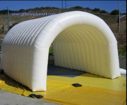 inflatable tunnel